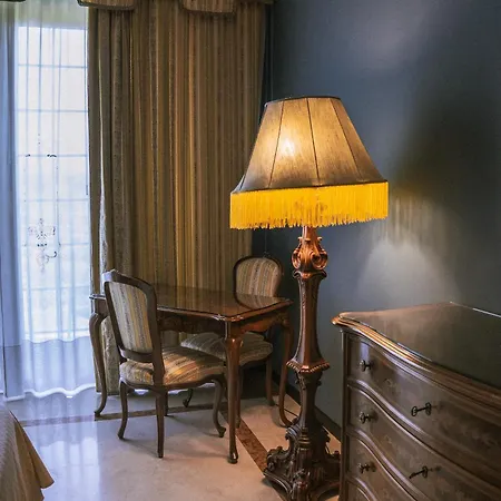 Il Castello Di San Gaudenzio 4* צ'רבזינה