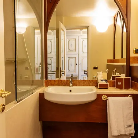 Il Castello Di San Gaudenzio 4* צ'רבזינה
