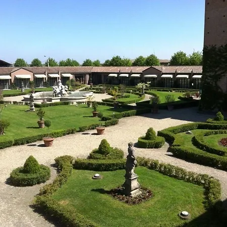 Il Castello Di San Gaudenzio 4* צ'רבזינה